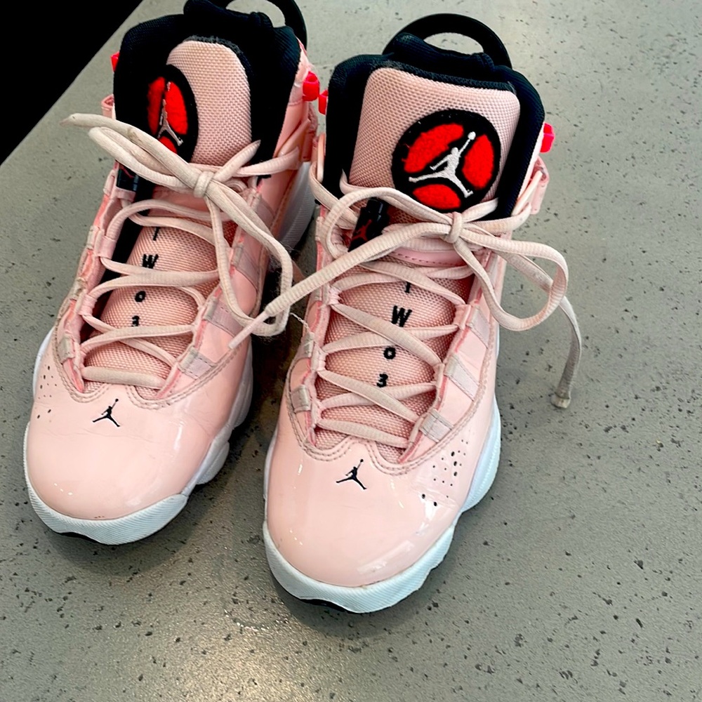 Girls pink Jordan basketball shoes!